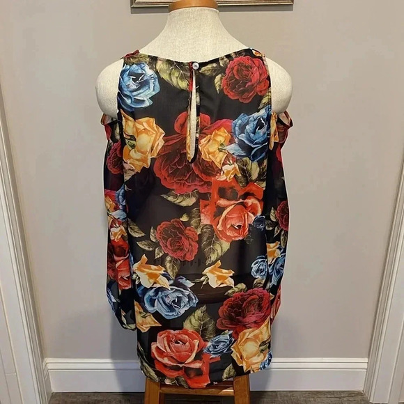 Show Me Your Mumu - Floral Open Shoulder Tunic Blouse - Size Medium - Picture 5 of 13